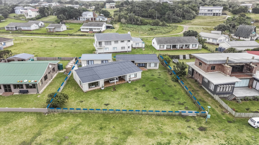 3 Bedroom Property for Sale in Marshstrand Eastern Cape